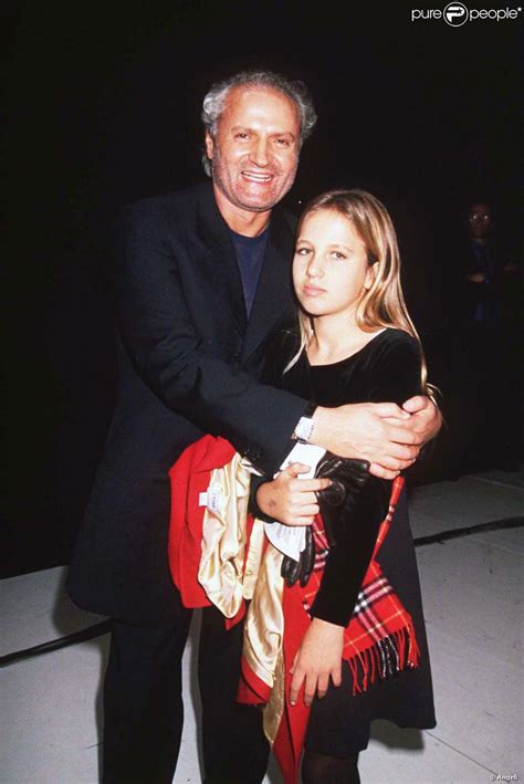 gianni versace y allegra|allegra versace.